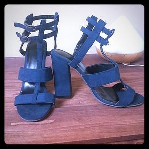 Selling because I ordered the wrong size for me